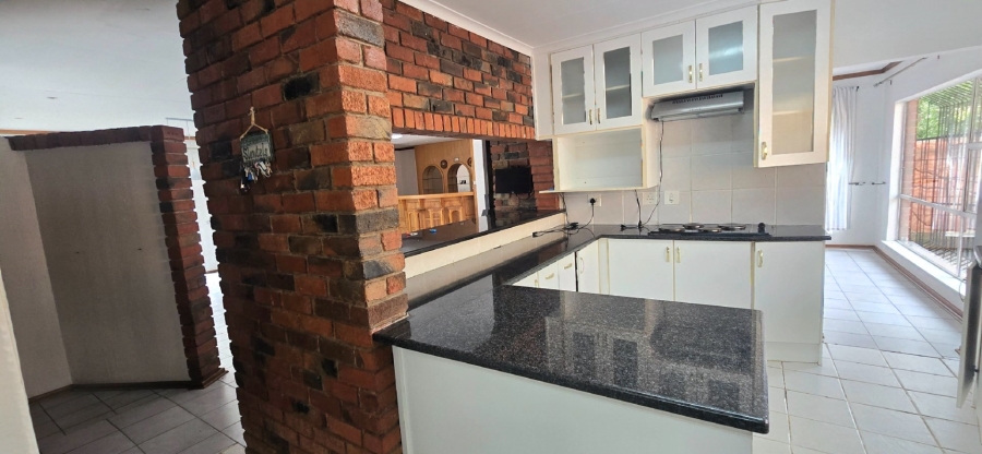 4 Bedroom Property for Sale in Pentagon Park Free State